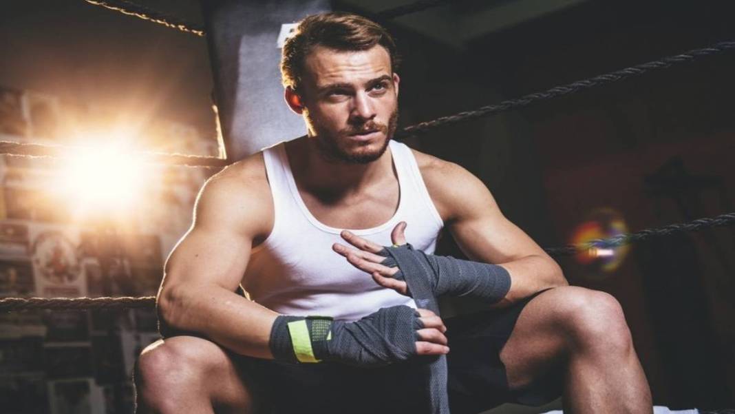 Daha 36 yaşındaydı! Ünlü oyuncu Kerem Bürsin'den hayranlarını korkutan haber 3